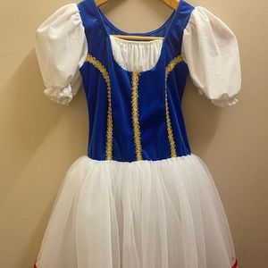 dance costume with headpiece size 10